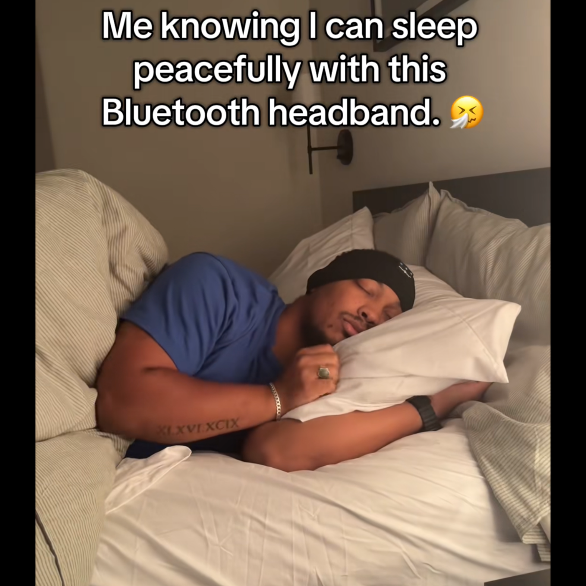 SleepSound™ Wireless Sleep Headband
Fall Asleep Faster. Stay Comfortable All Night.